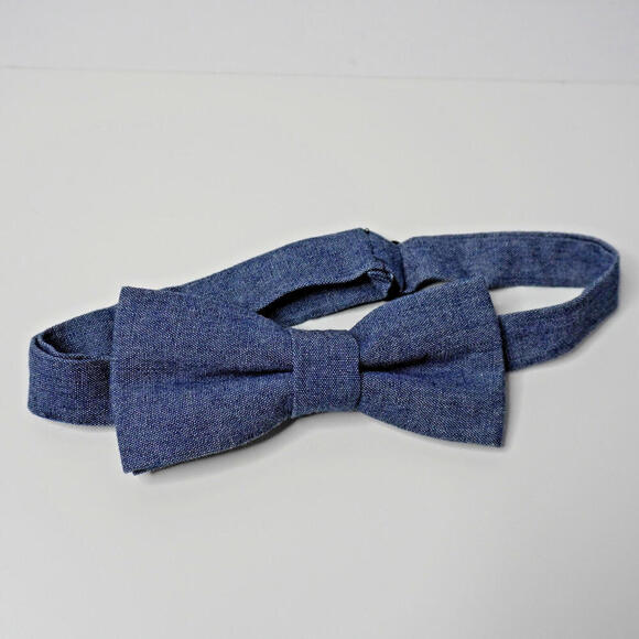 Vintage Blue Bow Tie 100% Cotton Mens Adjustable Classic Preppy USA VTG Chambray - Picture 1 of 3